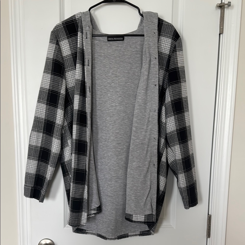 Women's Black and Gray Plaid Sweater